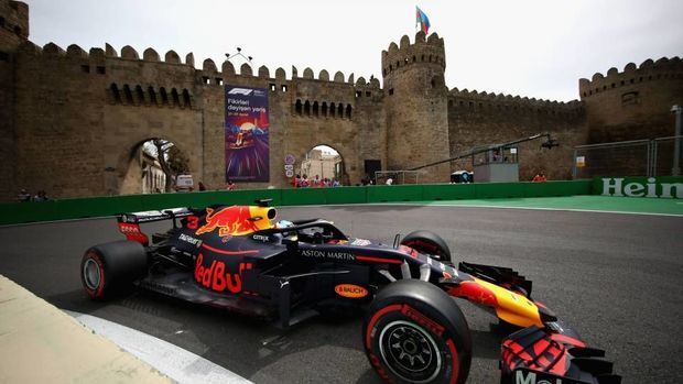 Azərbaycan Qran-prisi “Formula 1” mövsümünün ən yaxşısı oldu - VİDEO