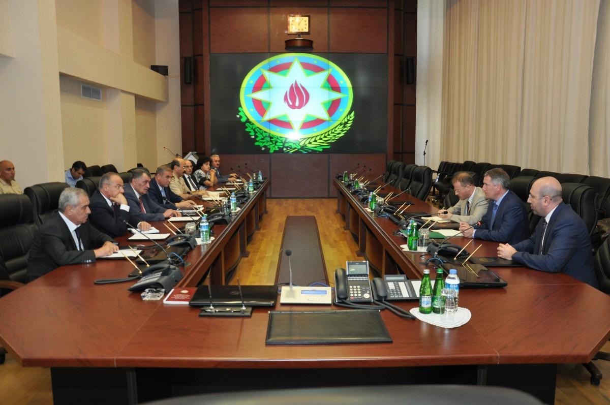 FHN-də Bakının Baş Planı ilə bağlı m&uuml;zakirələr aparıldı