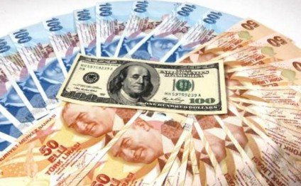 Dolların məzənnəsi&nbsp; 5,55 T&uuml;rk lirəsinə &ccedil;atdı