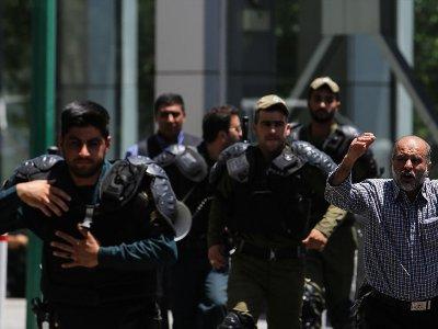 İranda 11 terror&ccedil;u &ouml;ld&uuml;r&uuml;ld&uuml;
