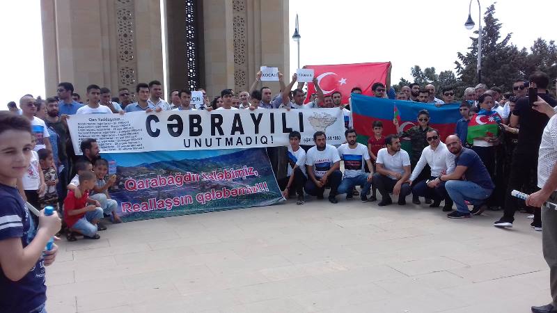 Cəbrayılın anım günü ilə bağlı Şəhidlər Xiyabanı ziyarət olundu - FOTOLAR  