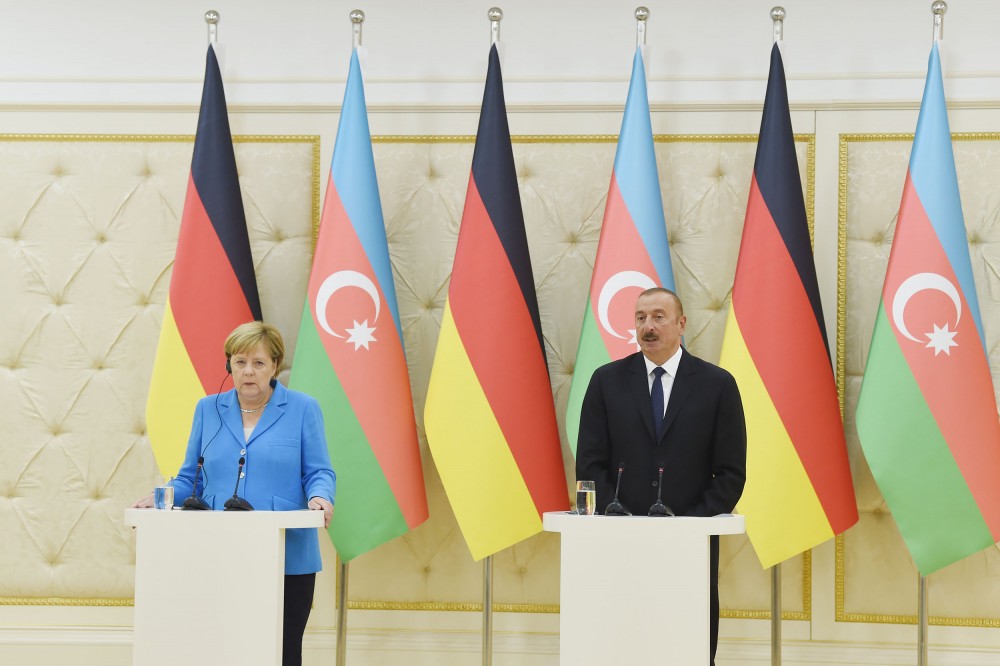 İlham Əliyev: &ldquo;Azərbaycan demokratik dəyərlərə, insan haqlarına sadiqdir&rdquo;