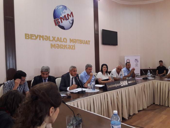 &ldquo;KİV ədəbi dil qaydalarına necə əməl edir?&rdquo; - Dəyirmi masa&nbsp;