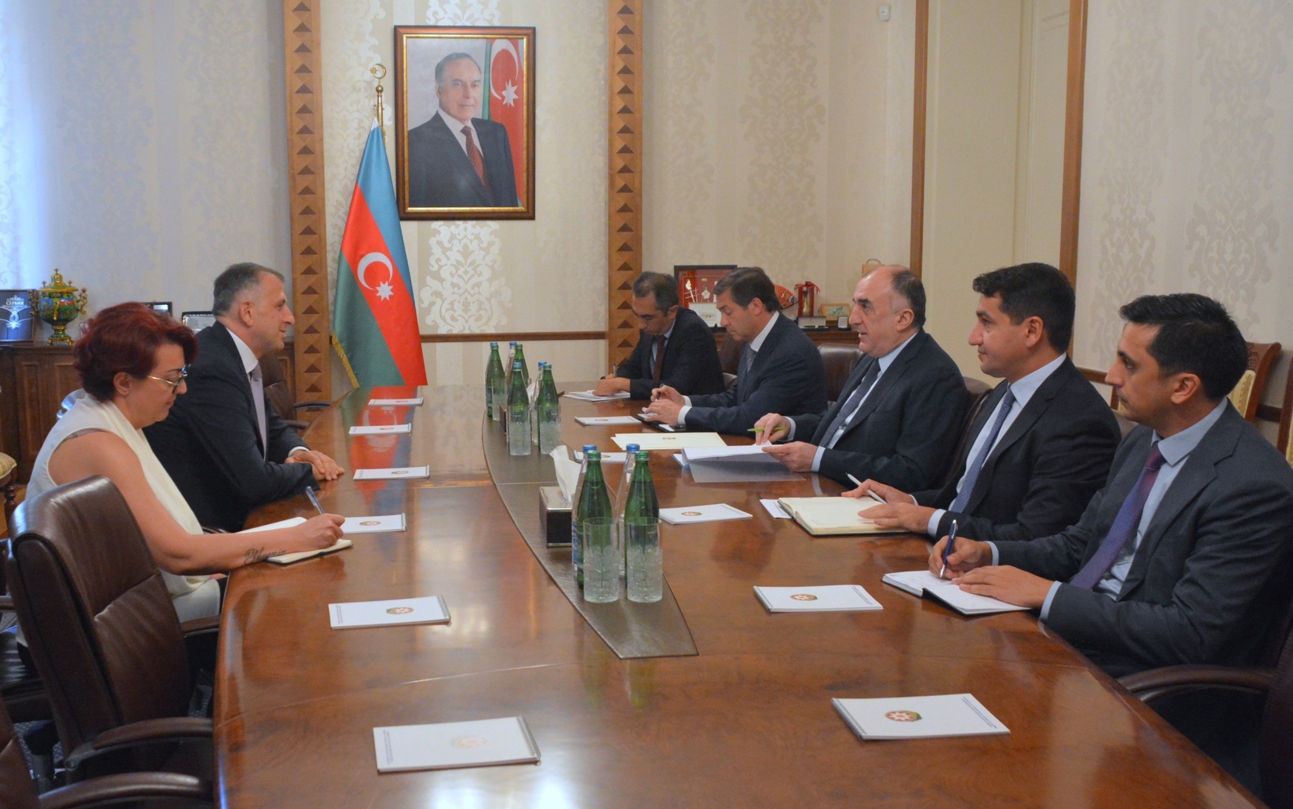 Elmar Məmmədyarov G&uuml;rc&uuml;stanın&nbsp;yeni səfirinin etimadnaməsini qəbul edib