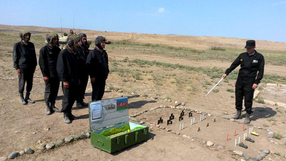 Tank b&ouml;lmələrinin intensiv d&ouml;y&uuml;ş hazırlığı məşğələləri ke&ccedil;irilir&nbsp;