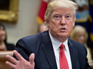 Tramp CNN prezidentinin işdən &ccedil;ıxarılmasını istəyir