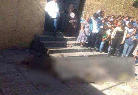 Meksikada uşaq oğruları diri-diri yandırıldı