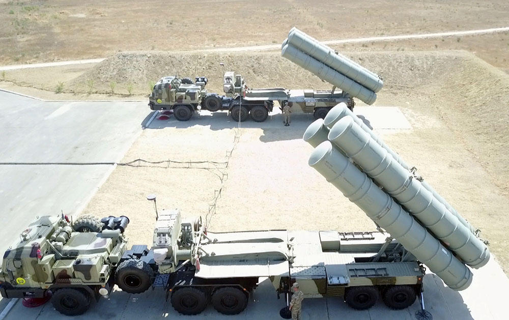 Hava hücumundan müdafiə qoşunlarının təlimi: S-300-lərin iştirakı ilə