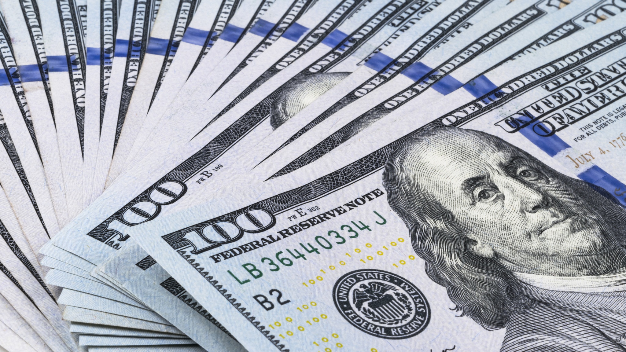 “Dollara qarşı mübarizə”də daha çox dollar PRİNSİPİ 