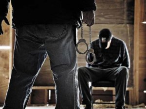 Bakıda iranlı iş adamını girov g&ouml;t&uuml;r&uuml;b&nbsp;d&ouml;yən gecə klubunun sahibi həbs olundu
