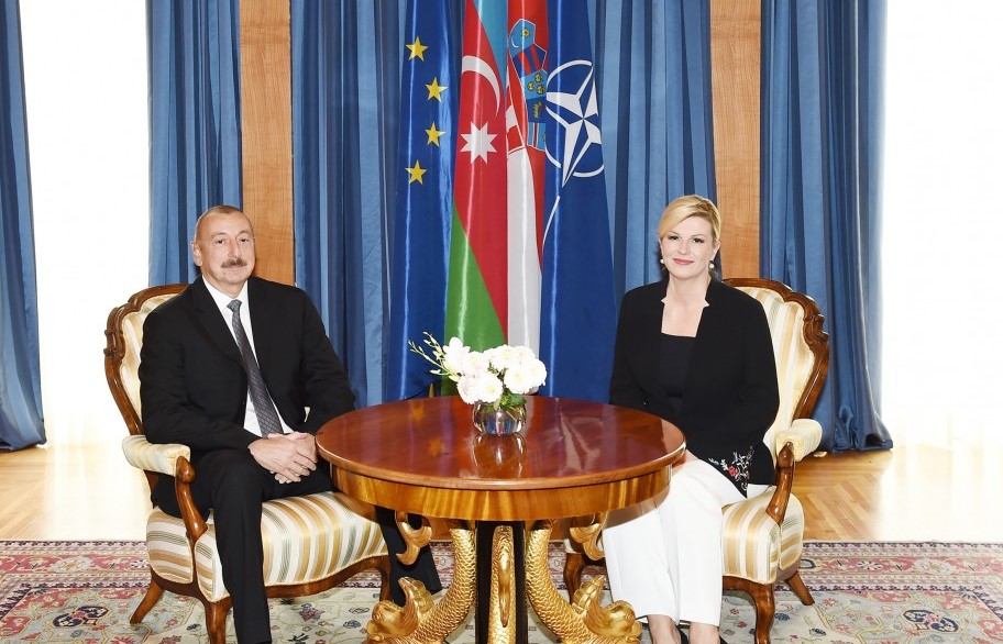 Azərbaycan və Xorvatiya prezidentləri əvvəlcə təkbətək, sonra geniş tərkibdə görüşdülər - FOTO