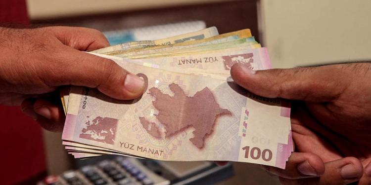Muzdla işləyənlərin sayı artıb – bəs maaşları nə qədərdir?