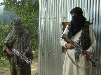 "Taliban" 14 polisi &ouml;ld&uuml;rd&uuml;