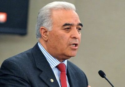 “Bir ağac əkməyənlər gedib yeddi ağac kəsirlər” - Parlamentdə ETİRAZ