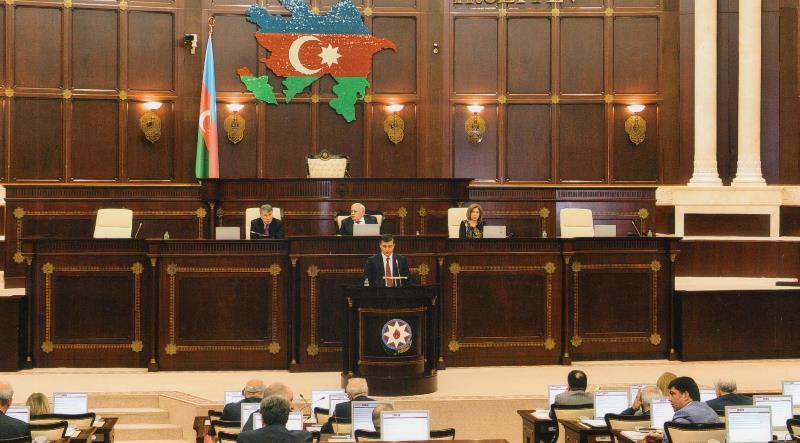 Partiya sədrlərini Milli Məclisə ÇAĞIRDILAR