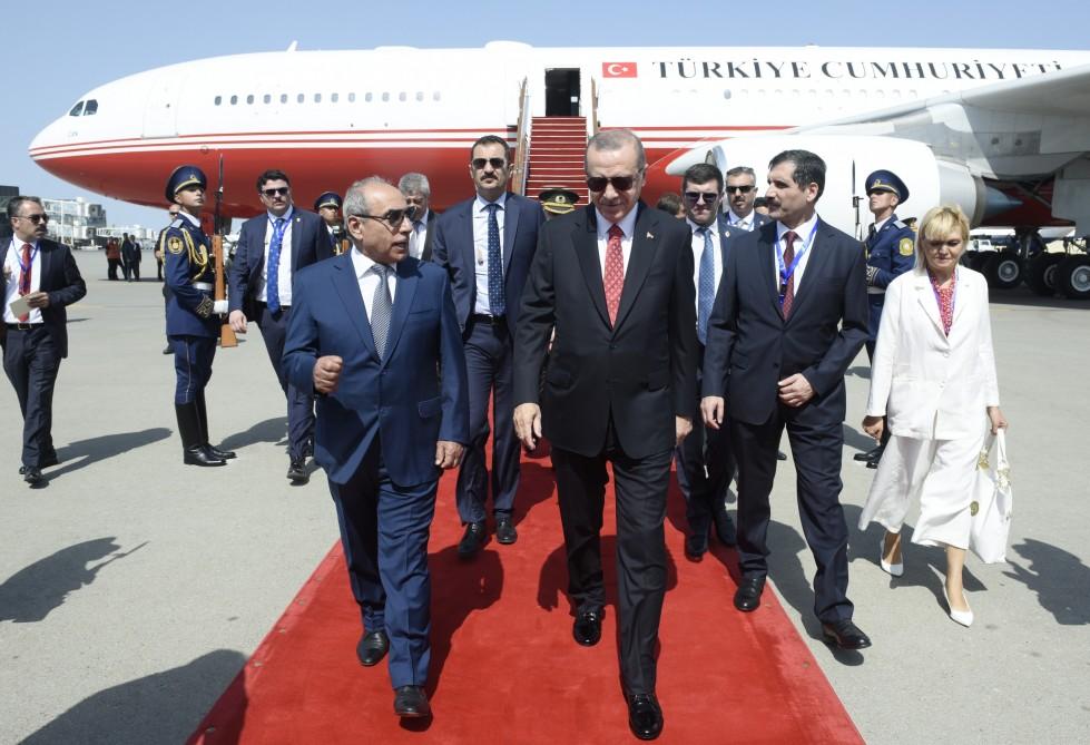 Ərdoğan Bakıdadır - FOTOLAR