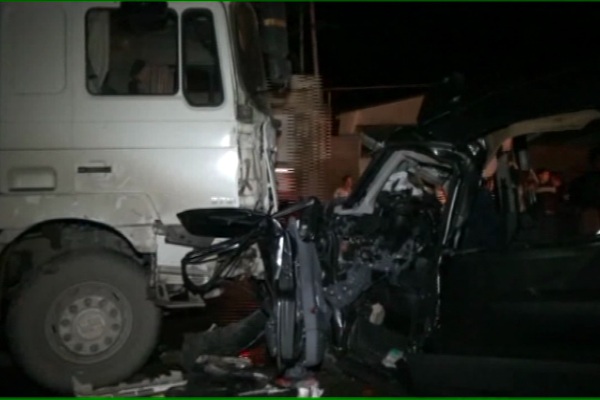 Sumqayıtda avtobus “Kamaz”la toqquşdu: 15 yaralı 