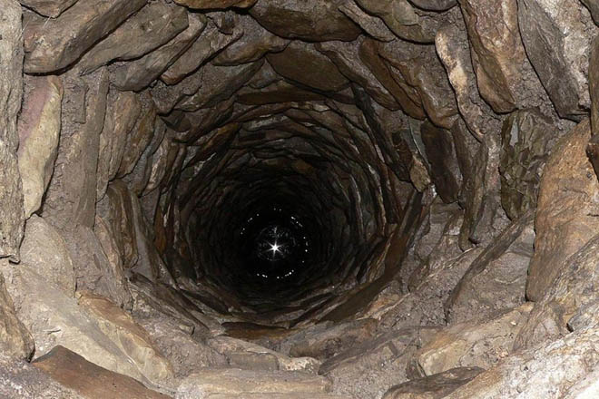Lənkəranda yeniyetmə su quyusuna d&uuml;ş&uuml;b &ouml;ld&uuml;