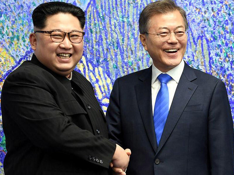 Cənubi Koreya prezidenti Şimali Koreyaya gedib - VİDEO