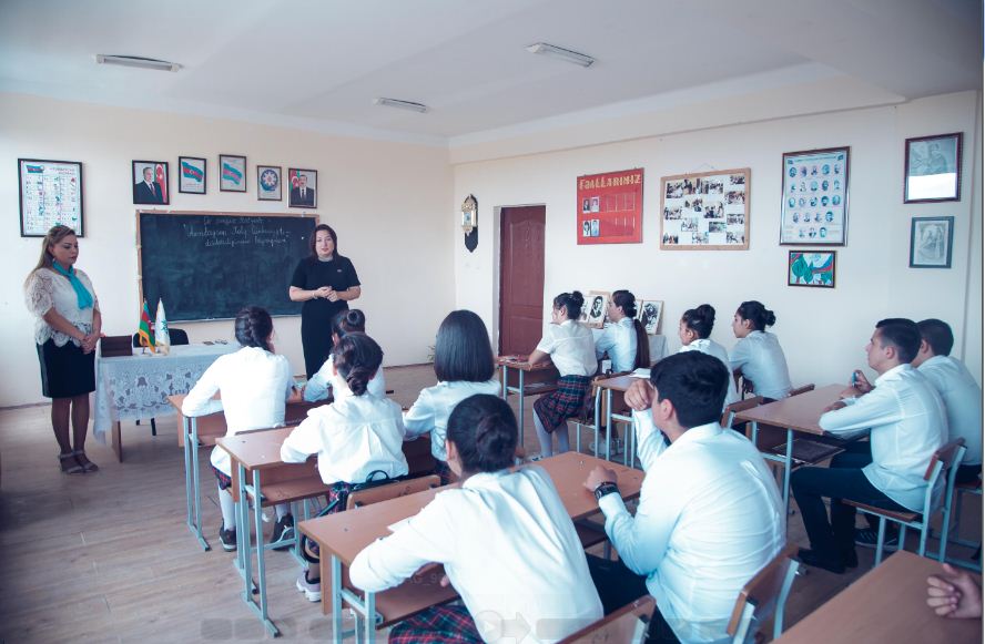 Deputat Bilik Fondunun mühazirələrində iştirak edib