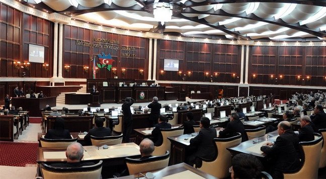 Milli Məclisdə 3 yeni qanun layihəsi müzakirəyə çıxarılır