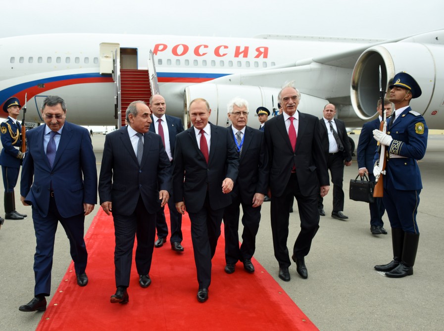 Putin Bakıya gəldi