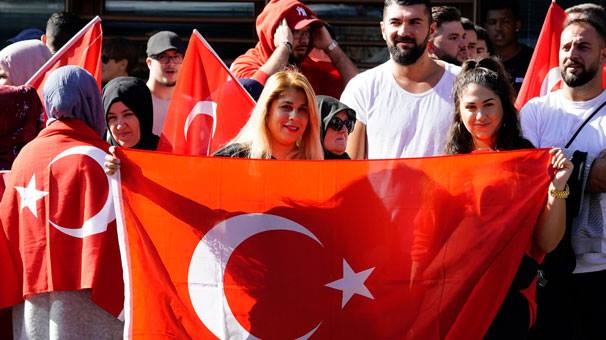 Ərdoğan Almaniyada coşqu ilə qarşılandı - FOTOLAR 
