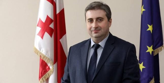 Təhsil Nazirliyi azərbaycanlı abituriyentlərlə bağlı ...