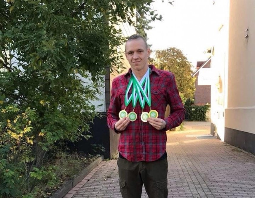 Paralimpiya&ccedil;ı &uuml;zg&uuml;&ccedil;&uuml;m&uuml;z Almaniyada 4 qızıl medal qazandı
