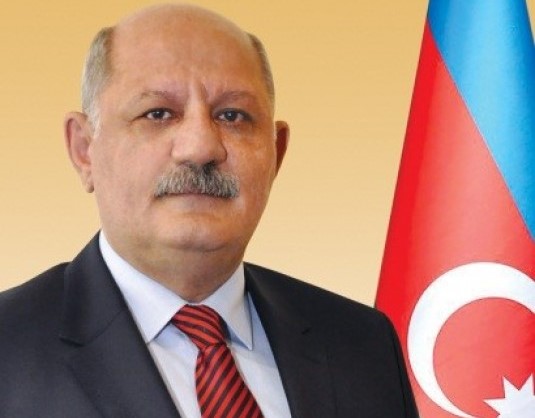 H&uuml;quqş&uuml;nas-alimin&nbsp;C&uuml;mhuriyyətin&nbsp;100 illiyinə t&ouml;hfəsi