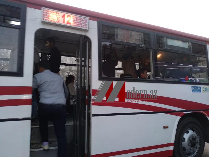 Gedişhaqları qalxıb, amma biz sınıq-salxaq avtobusda gedirik - FOTO