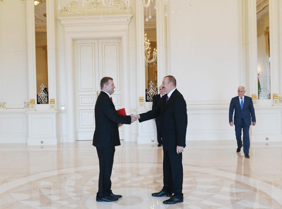 İlham Əliyev Çexiyanın yeni səfirinin etimadnaməsini qəbul edib - FOTO