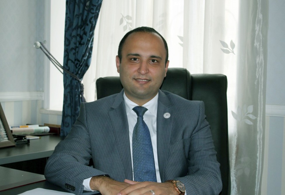 Deputat tələbələrlə bağlı məsələ qaldırdı