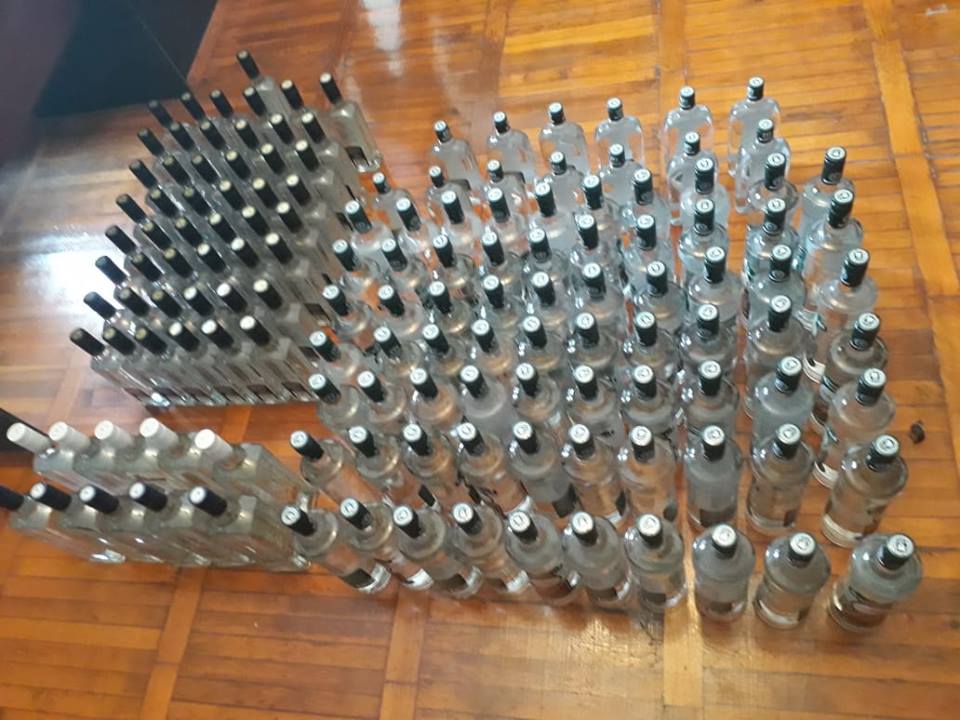 Aksiz markası olmayan&nbsp;spirtli i&ccedil;kilərin &ouml;lkəyə ke&ccedil;irilməsinin&nbsp;qarşısı alındı