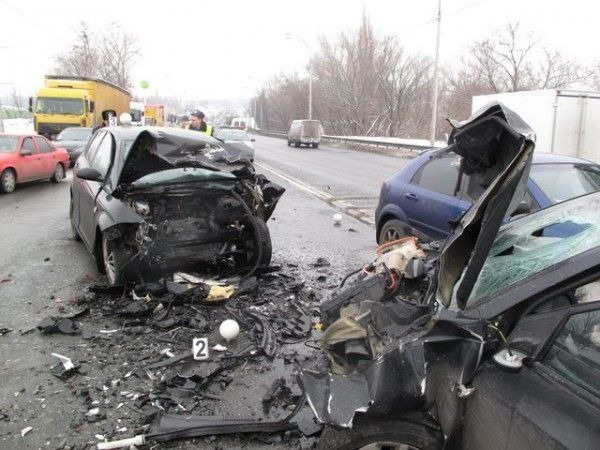 Son 2 g&uuml;n&uuml;n &ldquo;yol terroru&rdquo;: 7&nbsp;&ouml;l&uuml;, 11 yaral