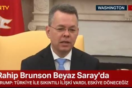 Brunson Trampın qəbulunda 
