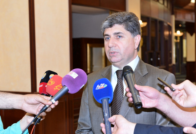 Parlament 2 iclasa 57 məsələ müzakirəyə çıxarır