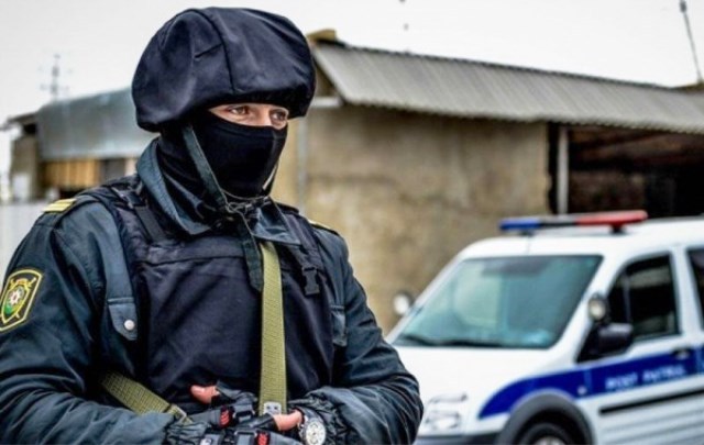 Sumqayıtda heroin satmaq istəyən tutuldu