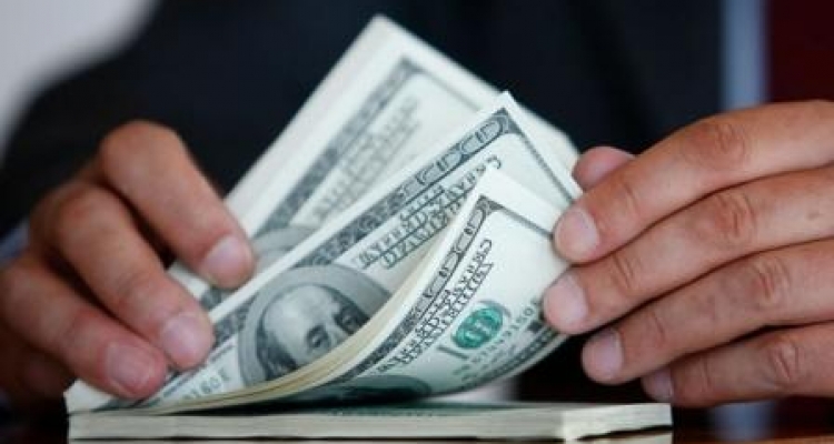 Hədə-qorxu ilə 45 min dollar alan yeniyetmələr tutuldu