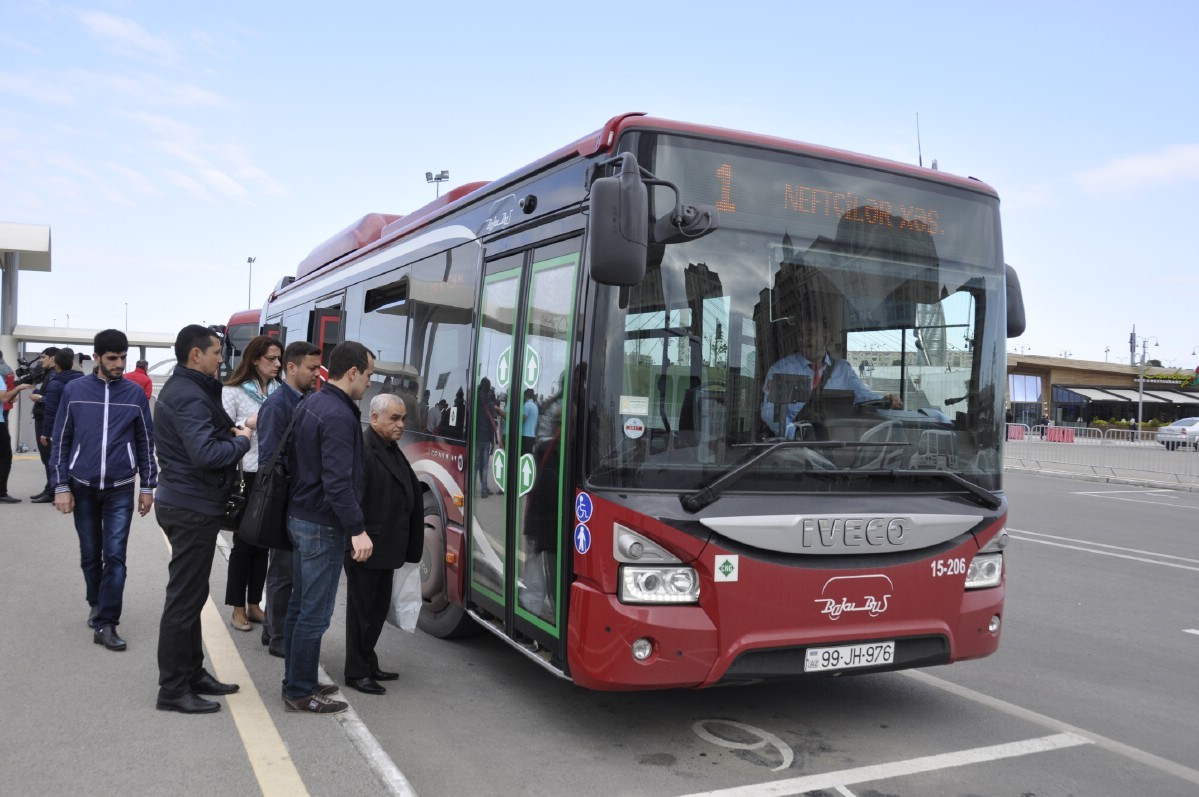 Bu il Azərbaycanda 1.4 milyarddan çox sərnişin daşınıb