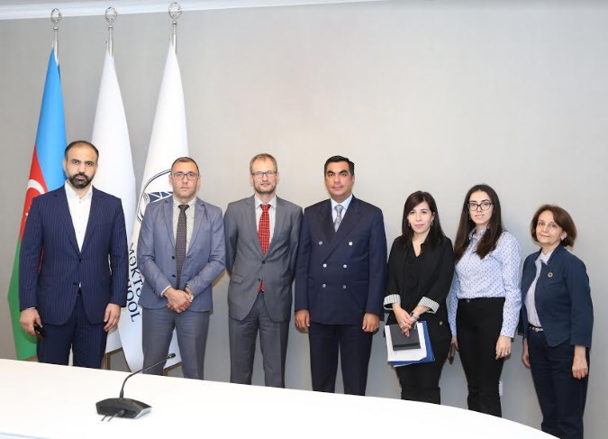 Bakı Ali Neft Məktəbində İsveçrə səfiri ilə görüş olub
