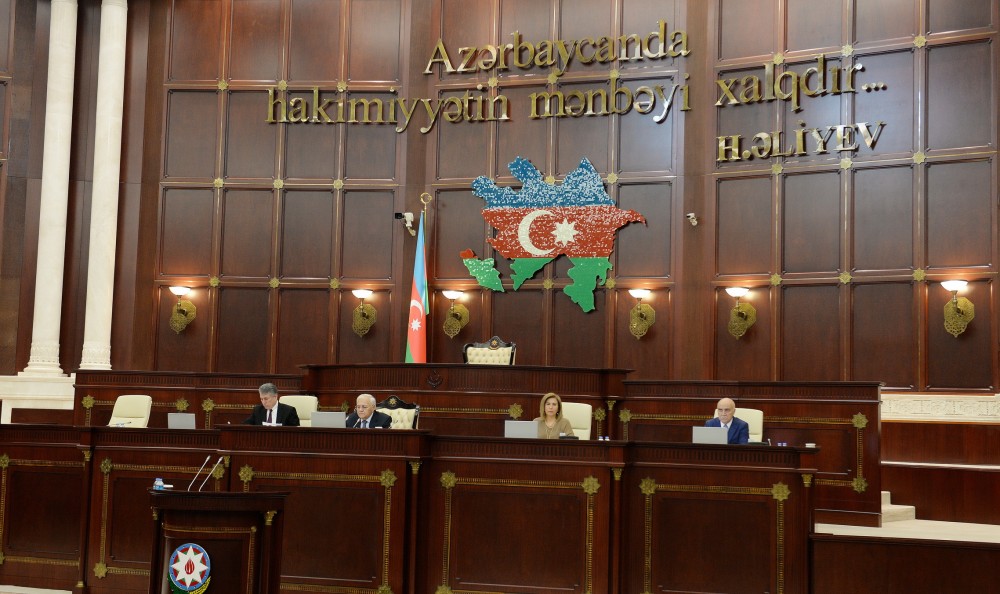 Milli Məclis iclasa toplanır - Gündəlikdə 57 məsələ var - SİYAHI