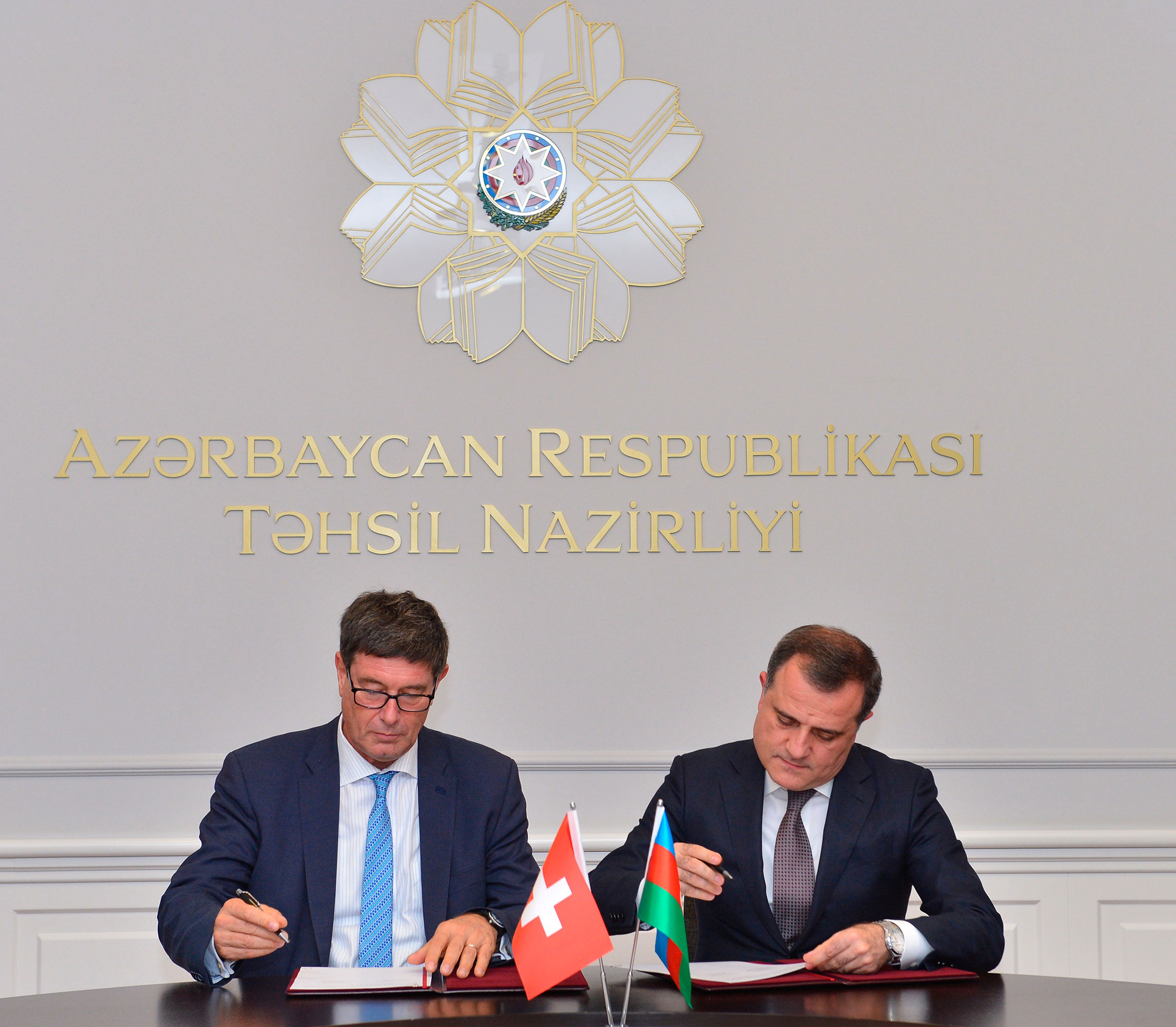 Təhsil naziri İsveçrə Konfederasiyasının nümayəndələri ilə görüşüb