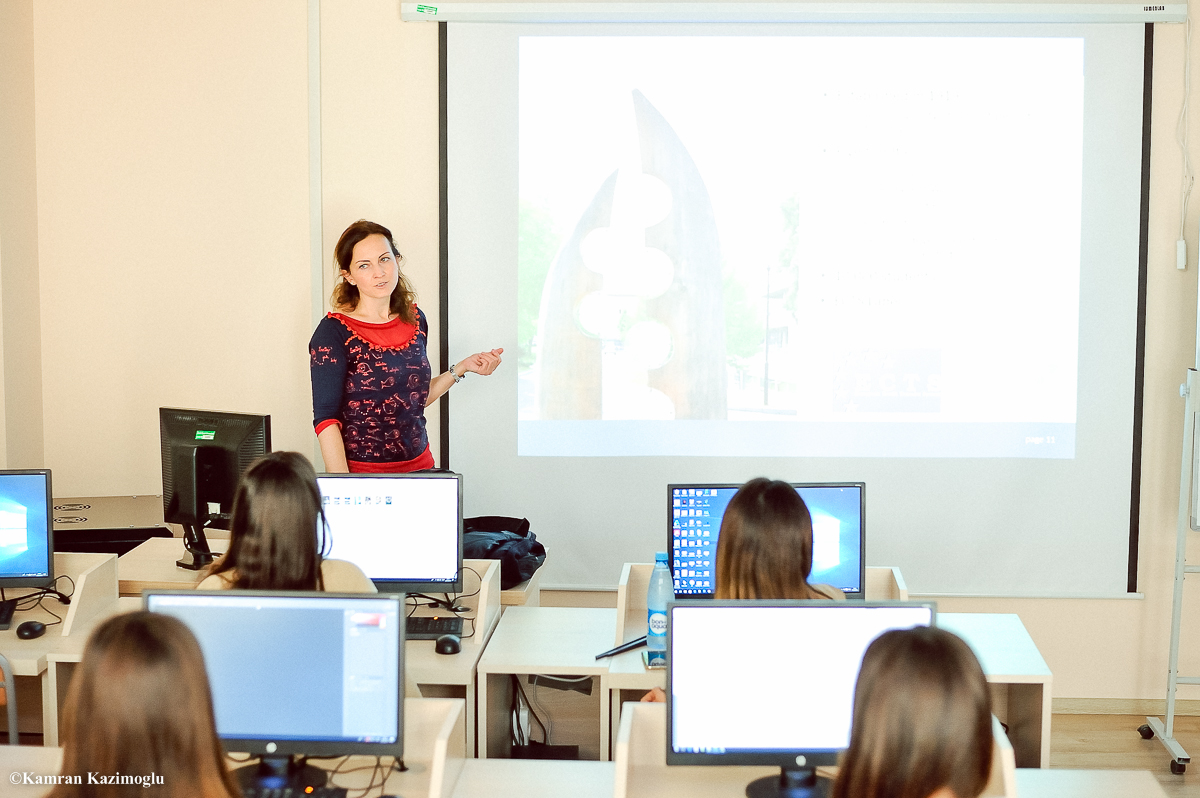 Çex dizayner azərbaycanlı tələbələrə seminarlar keçir
