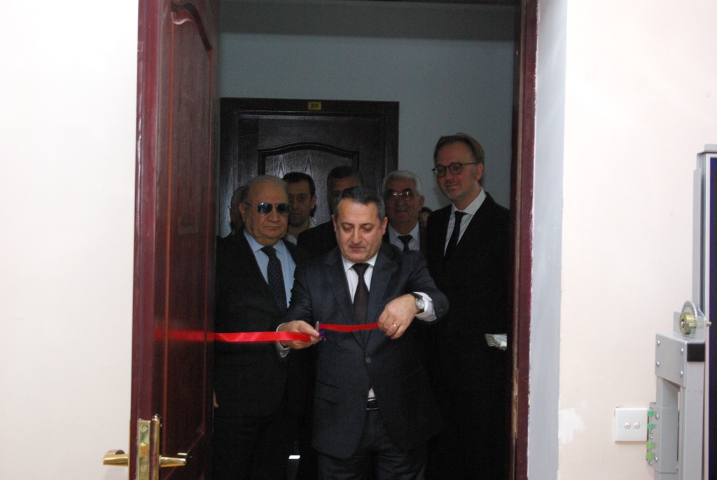 Universitetdə yeni mərkəzin açılışı oldu