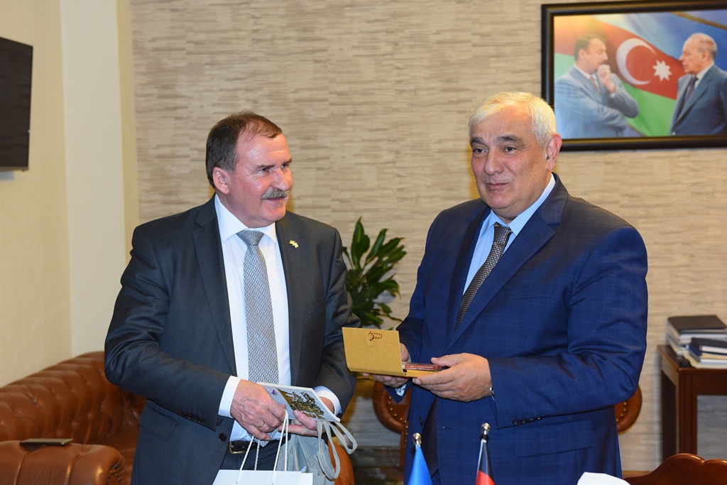 Alman Bundestaqının nümayəndə heyəti ADU-da olub