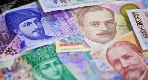 Gürcüstanda dolların məzənnəsi 2,7 larini keçib