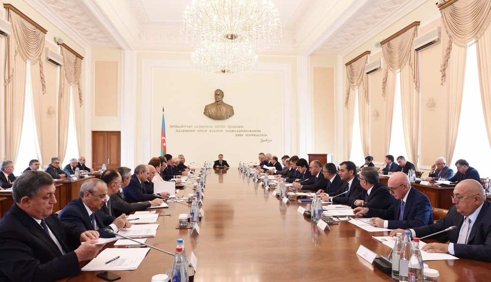 Nazirlər Kabinetinin Ehtiyat Fonduna 100 milyon manat ayrılır