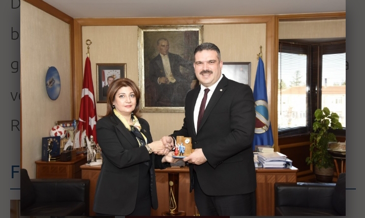 Deputat Türkiyədə azərbaycanlı tələbələrlə görüşdü