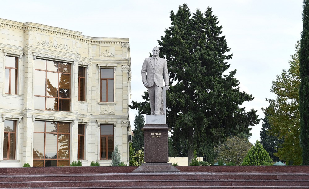 Prezident Ağdamın icra başçısına tapşırıq verdi